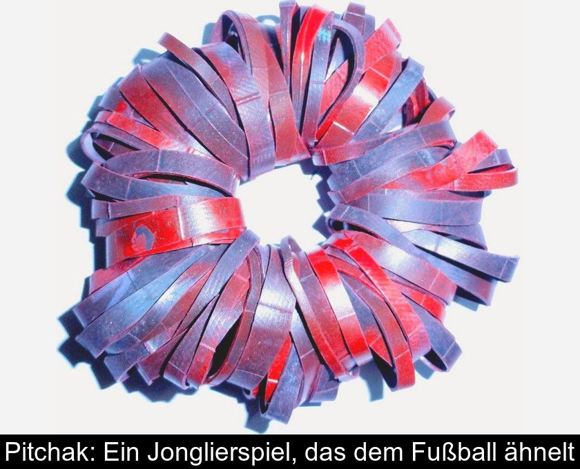 Pitchak: Ein Jonglierspiel, Das Dem Fußball ähnelt