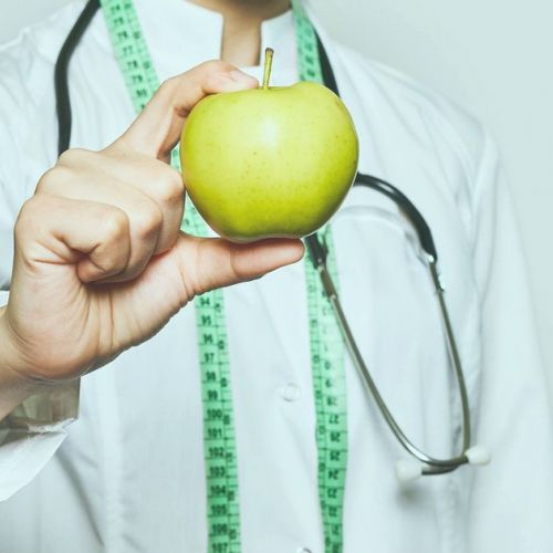 Allgemeinmediziner, Diätassistent oder Ernährungsberater: Wer ist der beste Arzt zum Abnehmen?