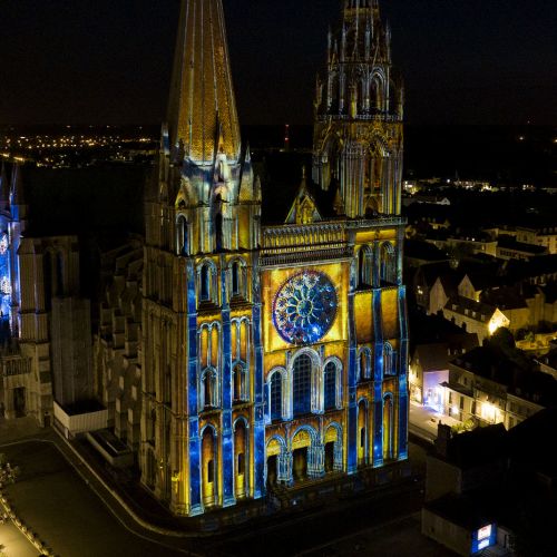 Chartres im Licht: wundervolle Beleuchtungen.