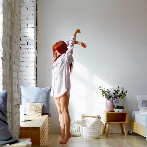 Dekoration, Möbel und Bettwäsche: 5 Tipps für ein gesundes Schlafzimmer