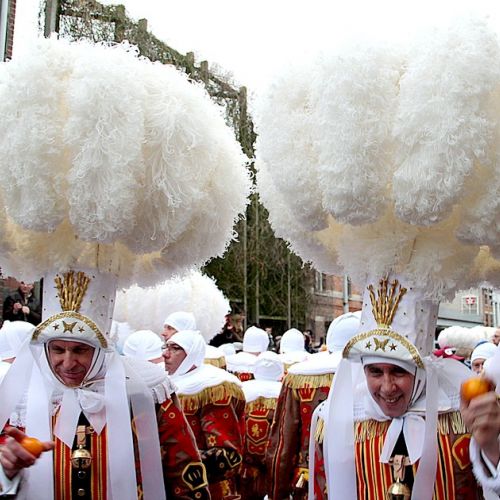 Der Karneval von Binche in Belgien: Geschichte und Traditionen