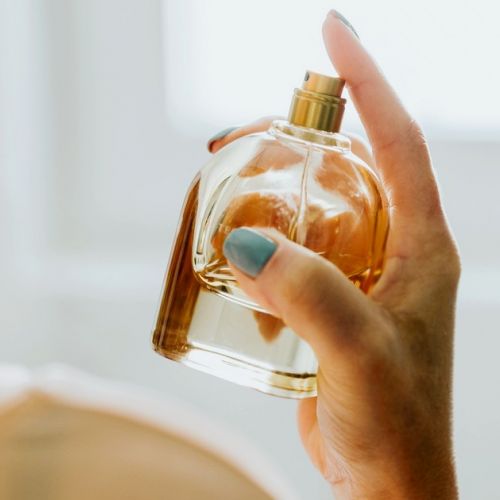 Duft und Persönlichkeit: 5 Tipps zur Auswahl des richtigen Parfums