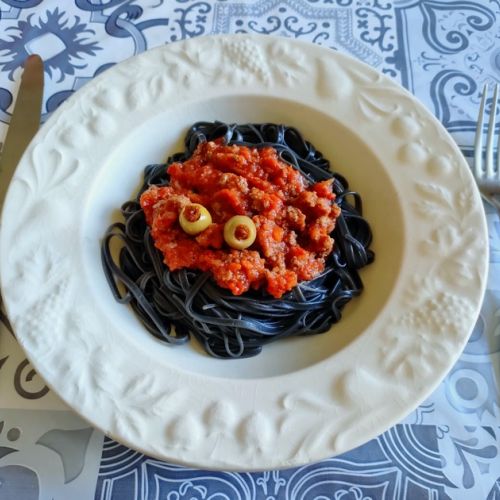 Gruselige Spaghetti: Ein Rezept für Halloween