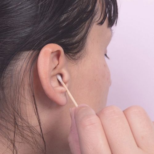 Ohren: Wie kann man Ohrenschmalzpfropfen vermeiden?